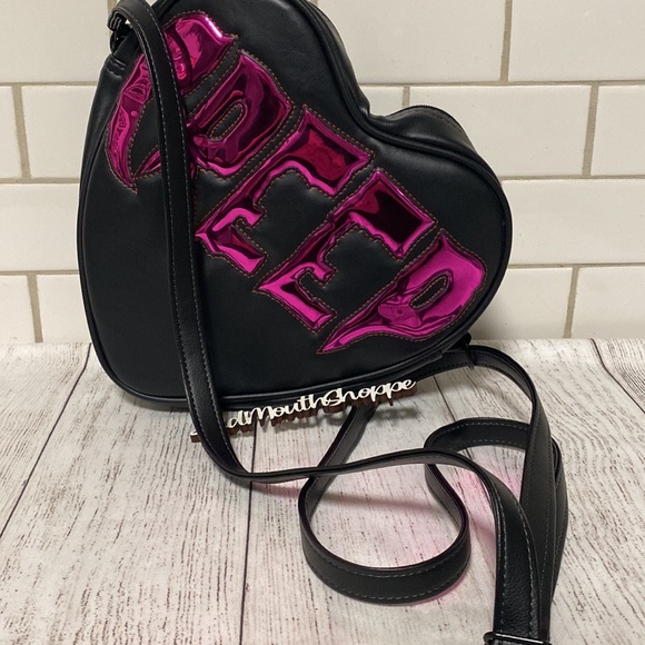 *Love Pain and Stitches Pink Metallic CREEP Heart Valloween Crossbody Purse - Picture 8 of 8